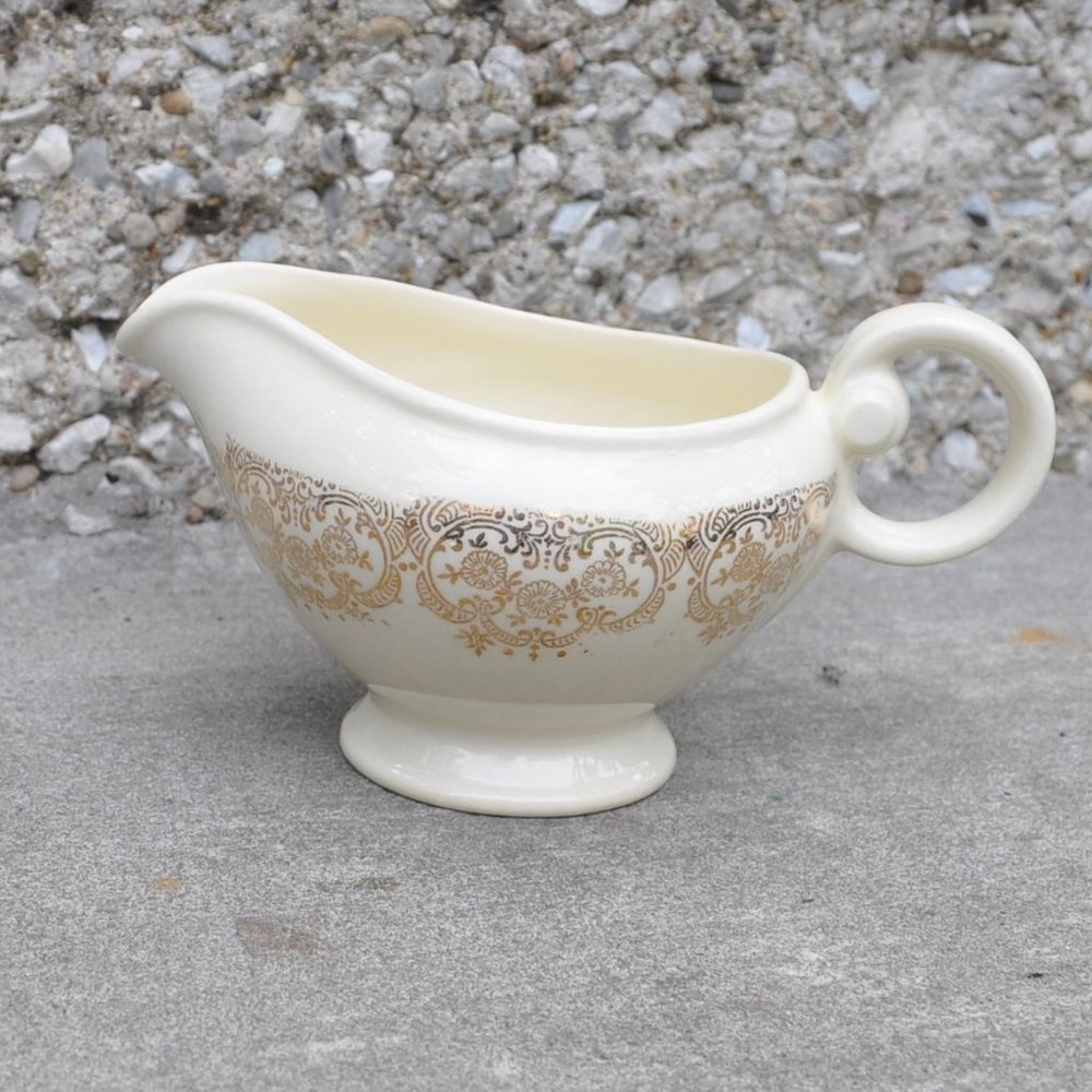 10 oz Taylor Smith vintage antique creamer or gravy? 2164 1/2 (363w)